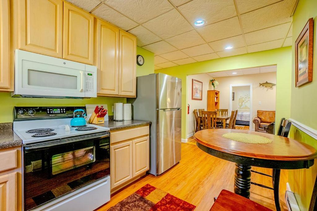 Hidden Gem, 3 Bed Cozy Condo - Dogs Welcomed เบย์ฟิลด์ ภายนอก รูปภาพ