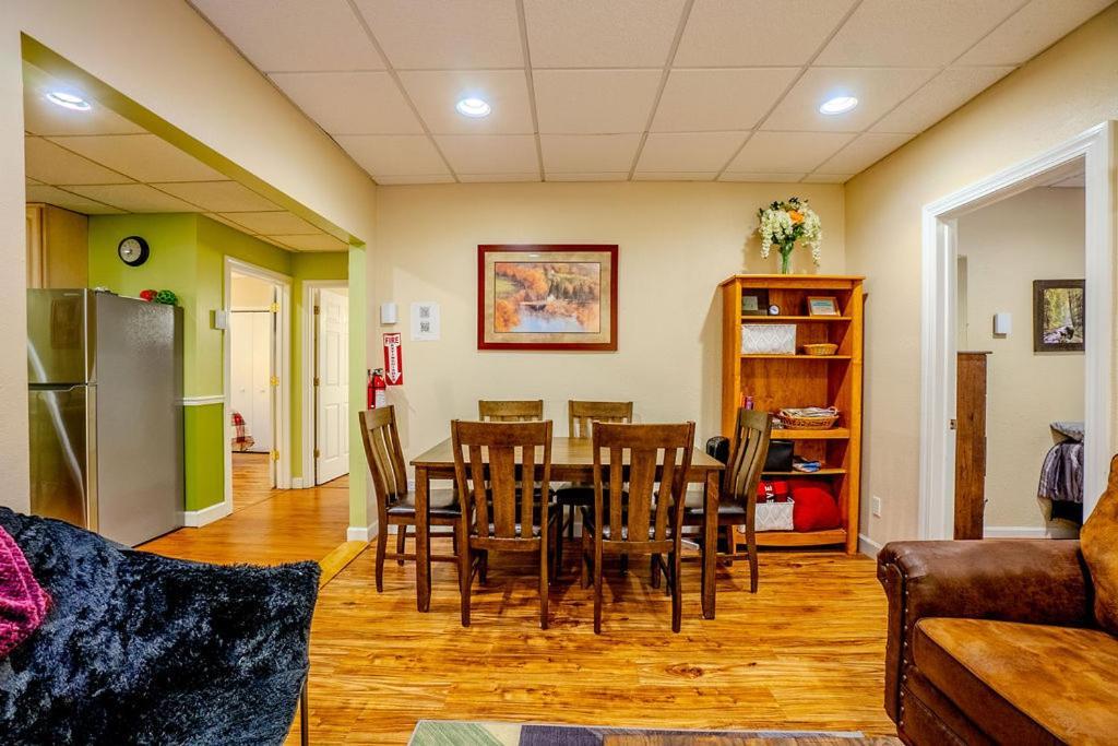 Hidden Gem, 3 Bed Cozy Condo - Dogs Welcomed เบย์ฟิลด์ ภายนอก รูปภาพ